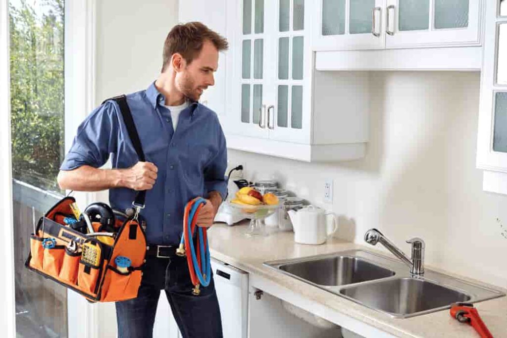 Plumbing: Essential Tips and Tricks Plumbing (1)